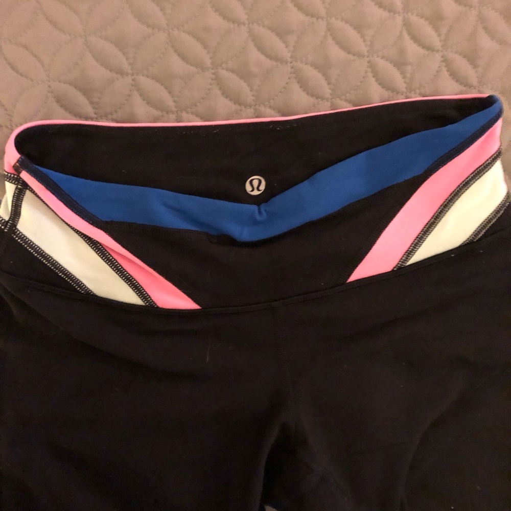 Full length black lululemon with waist detail